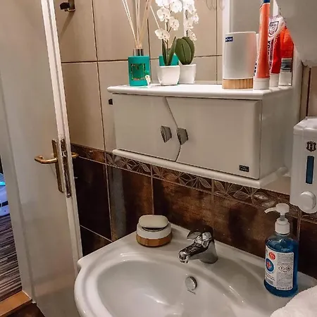 L'amour Apartment *